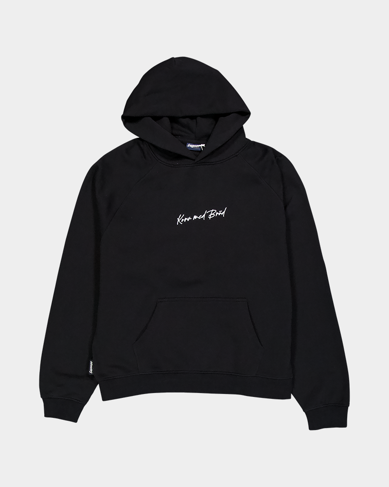 black hoodie with the print korv med brod from the front